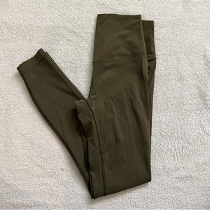 Outdoor voices St. Vincent Olive leggings XS